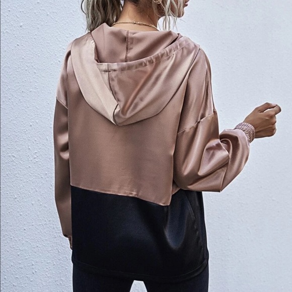 Colorblock satin silky hoodie half zip jacket - Picture 2 of 2